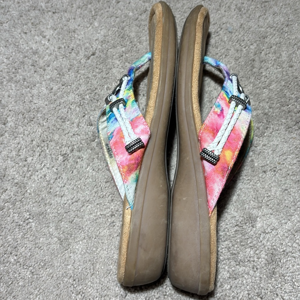 Minnetonka women’s 9 tie dye Multicolor thong Sandals bohemian hippie beach - Picture 5 of 7